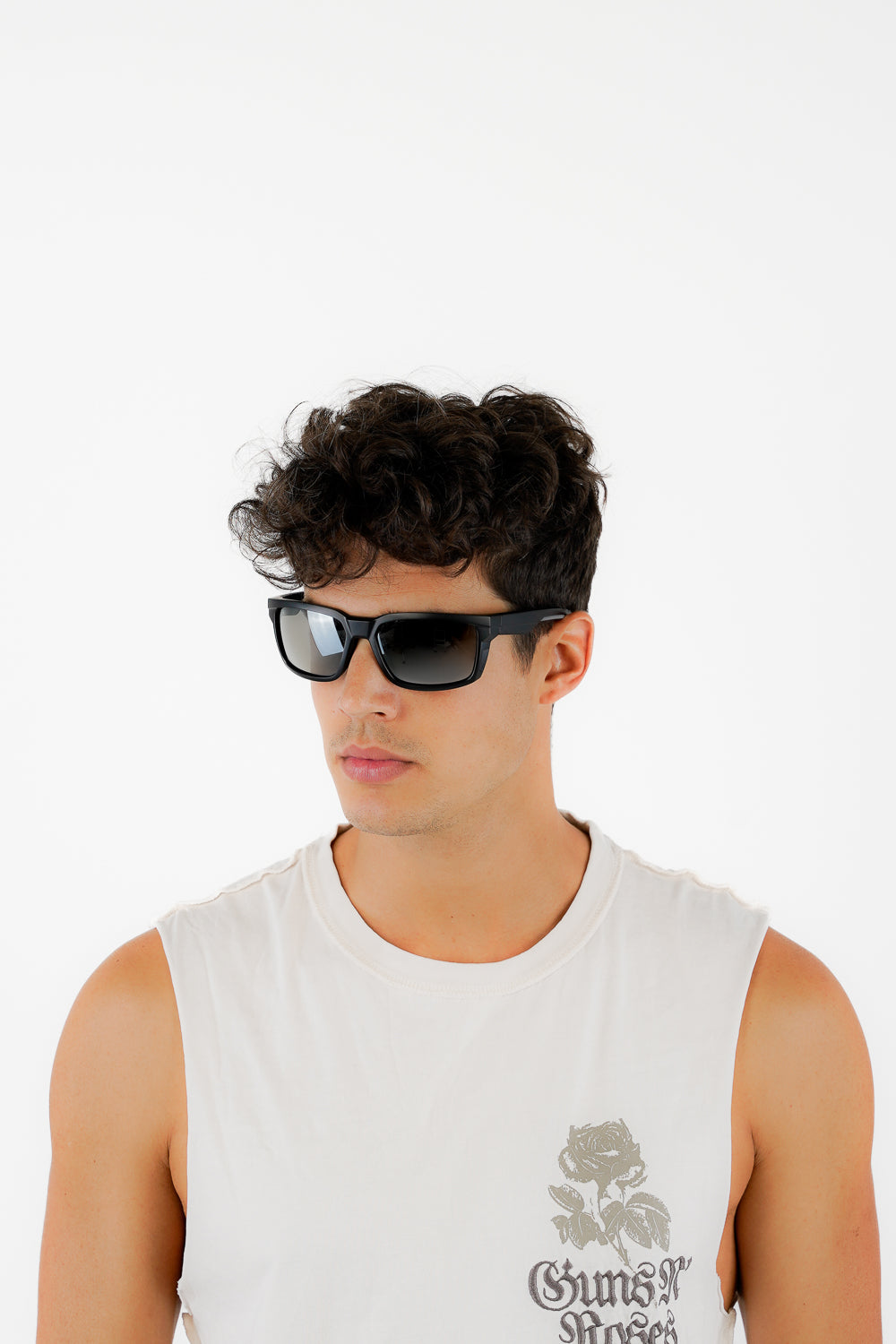 KELLY SILVER - Red Raven