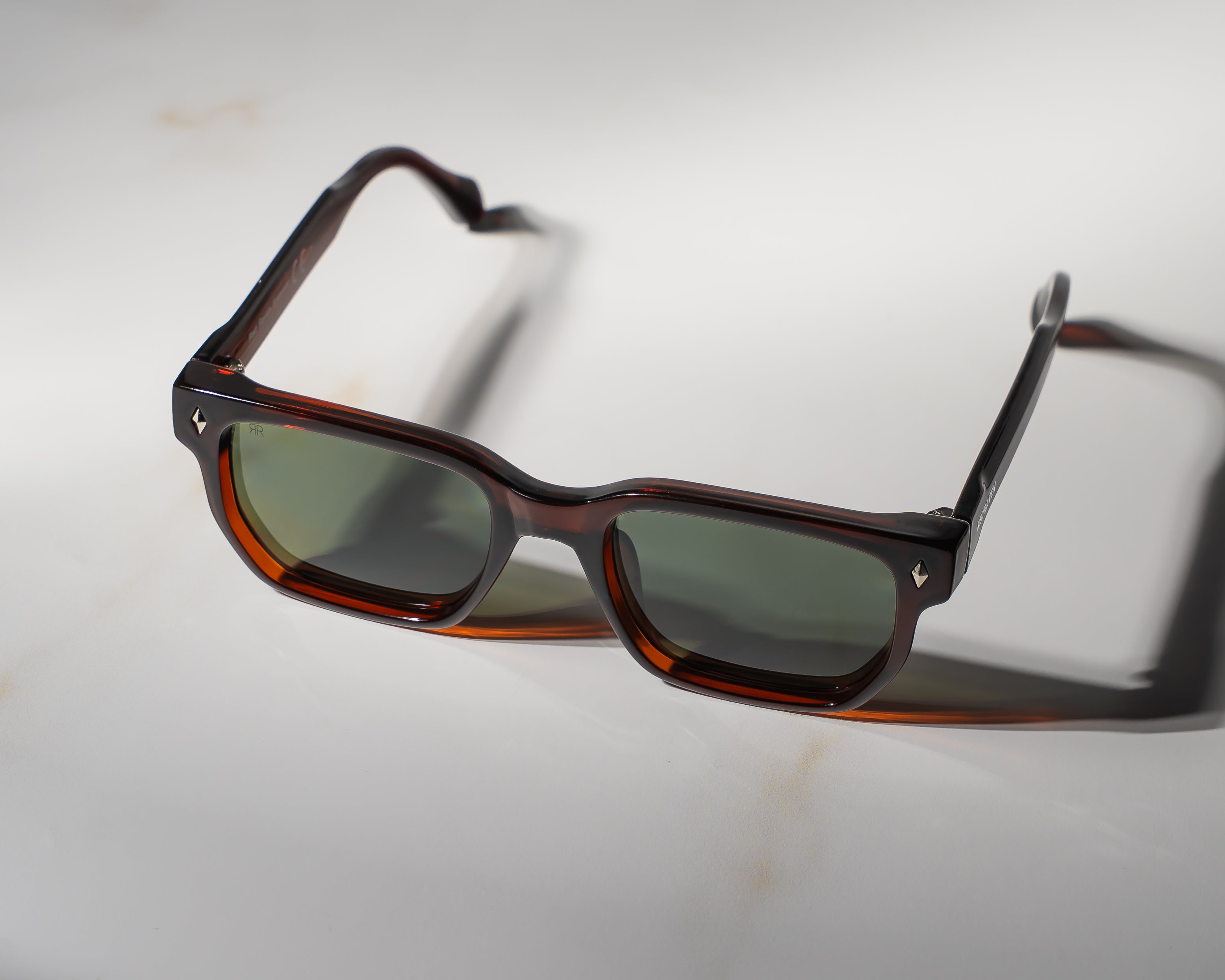 DANTE CARAMEL BROWN - Red Raven