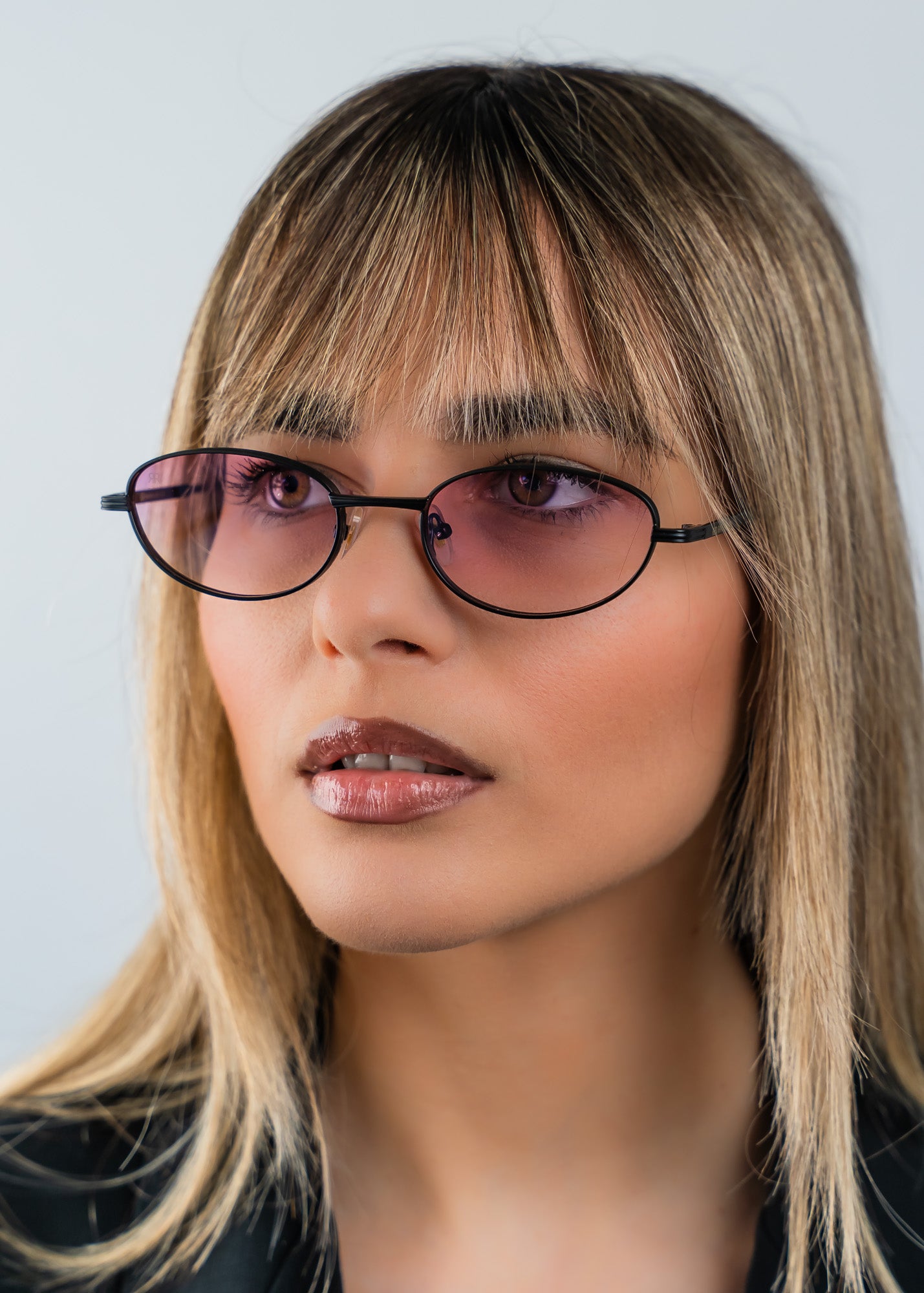 AMELIA ROSE - Red Raven