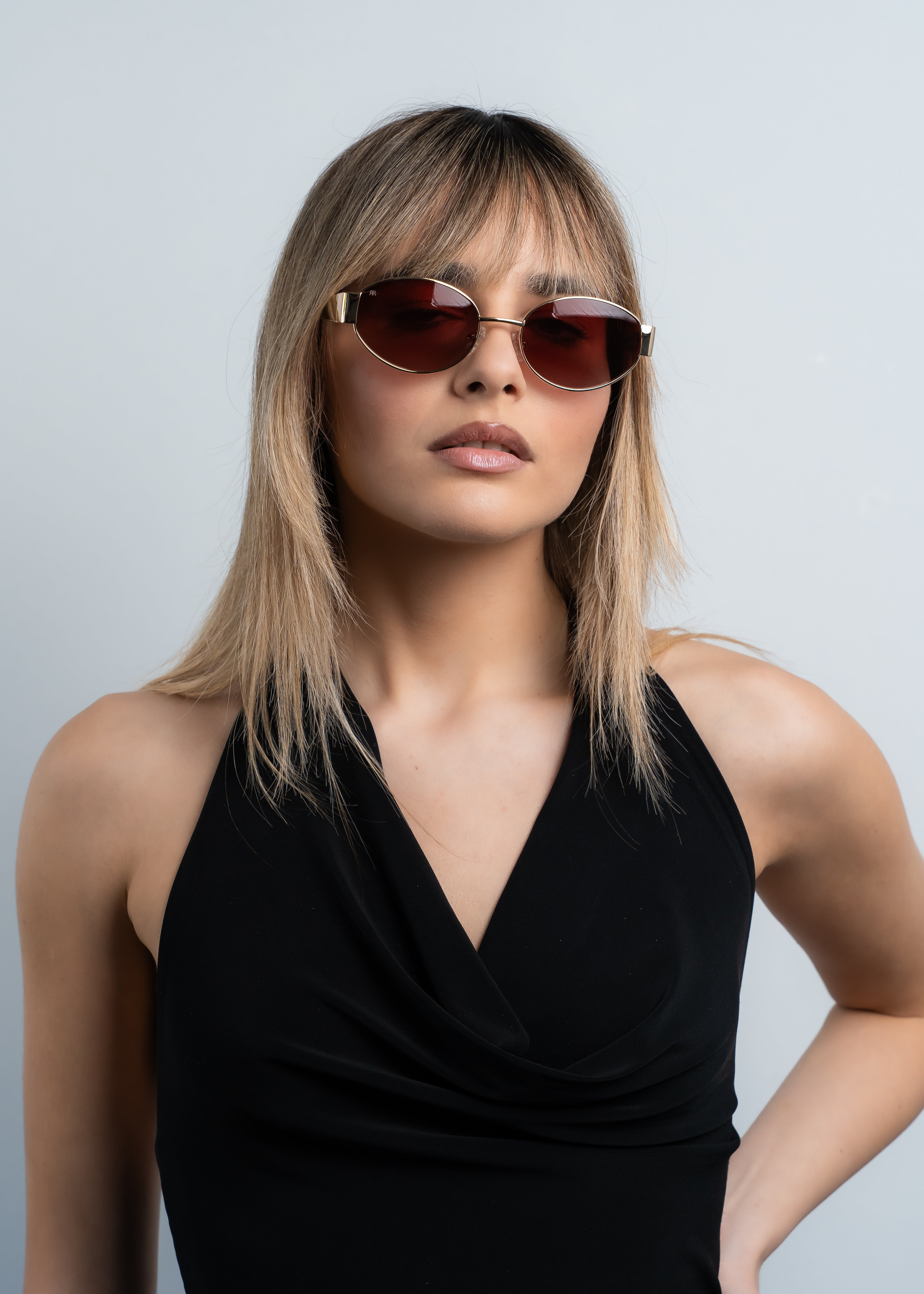 ADRIANA GOLD BROWN - Red Raven