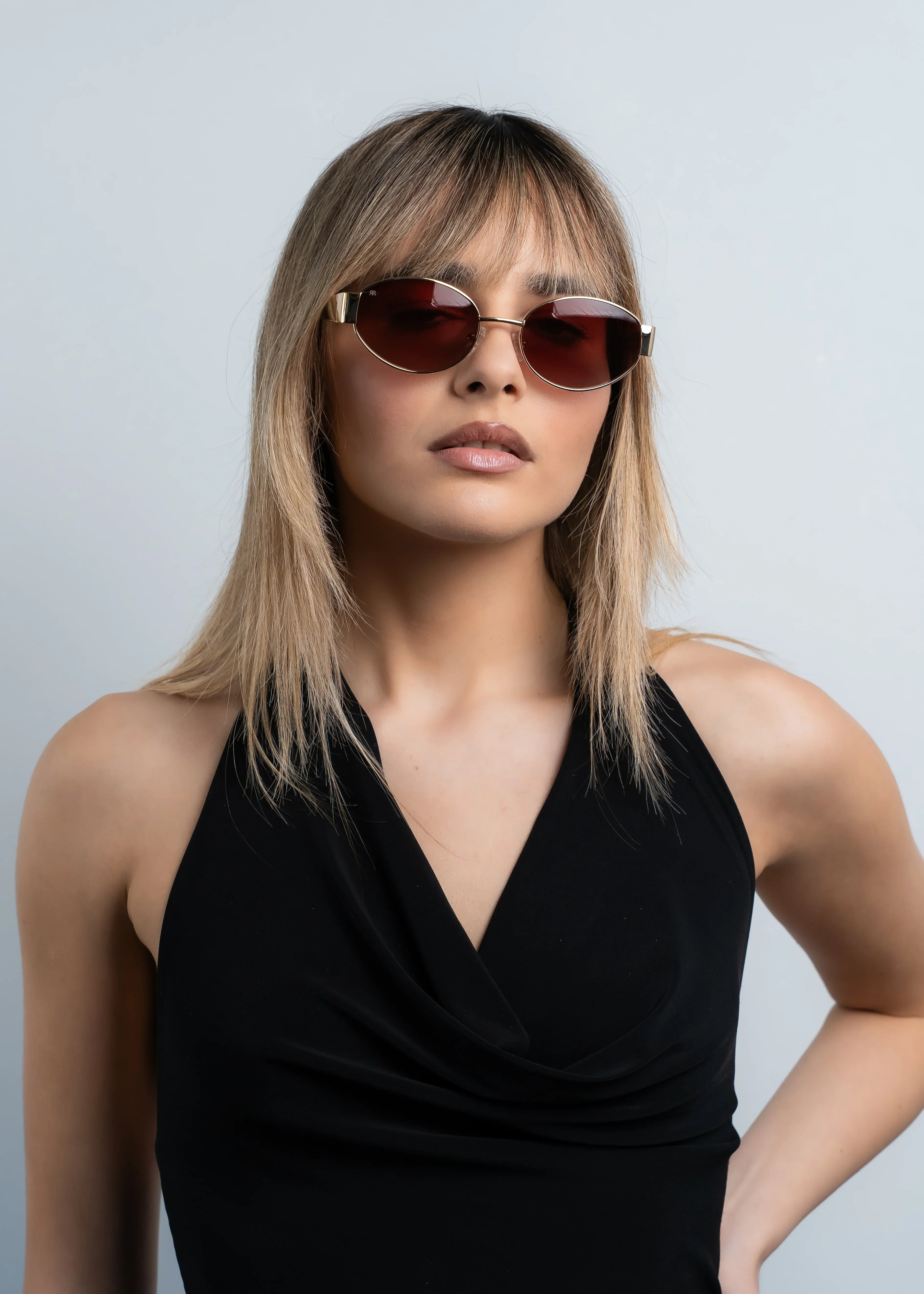 ADRIANA GOLD BROWN - Red Raven