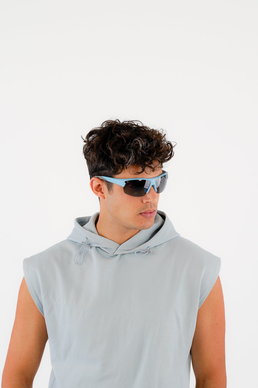 HIGH-END BLUE - Red Raven