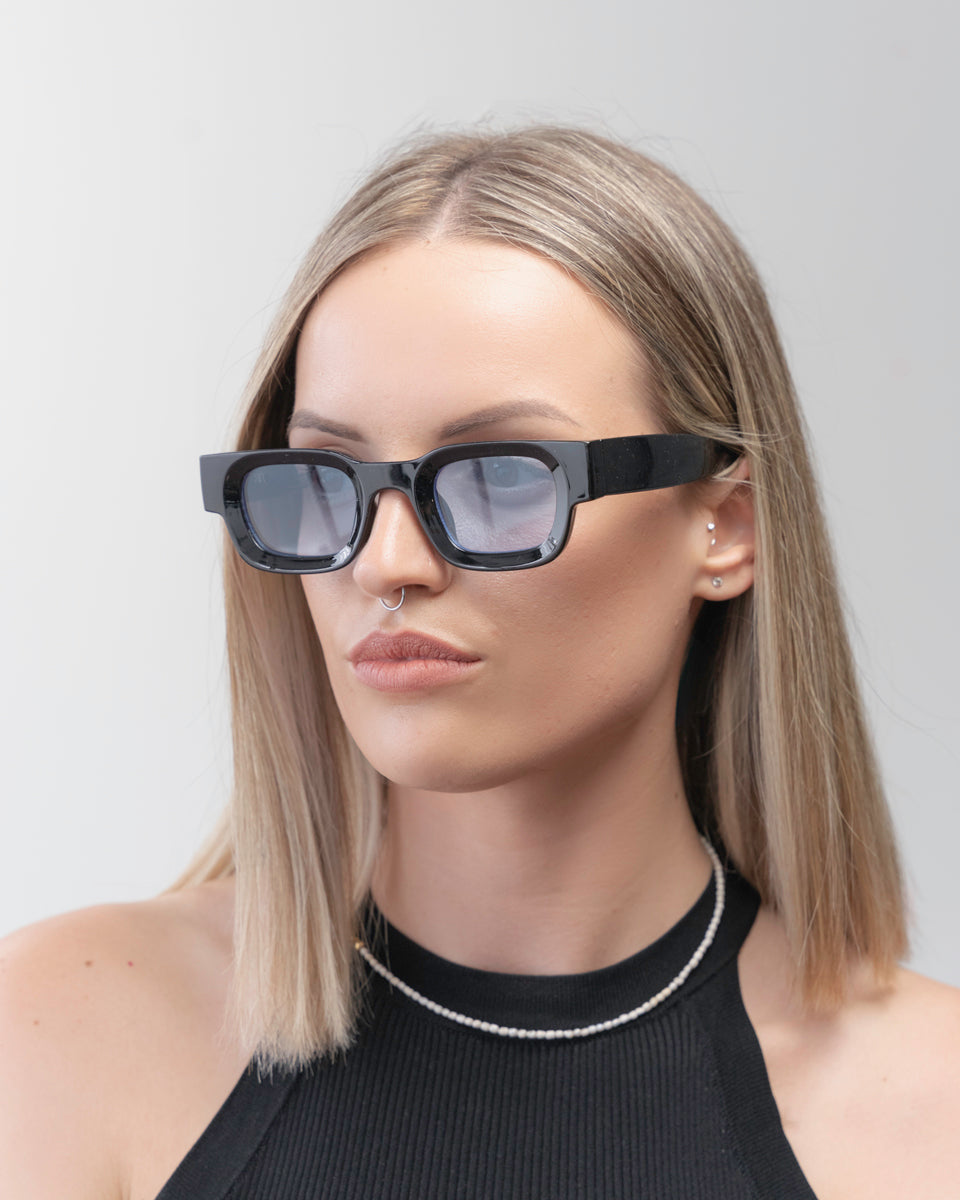 CASPER DARK BLUE - Red Raven