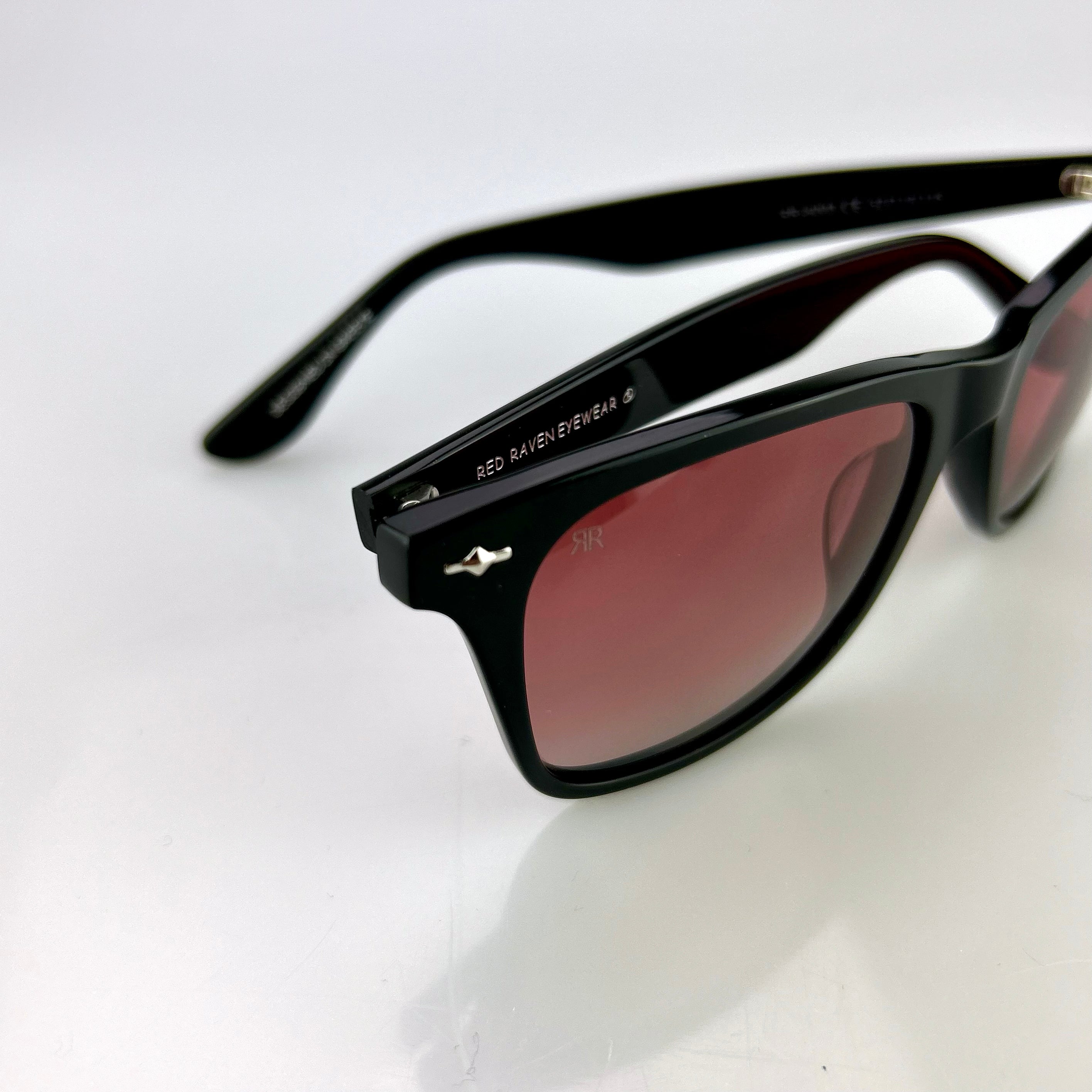 DANIEL CHERRY RED - Red Raven