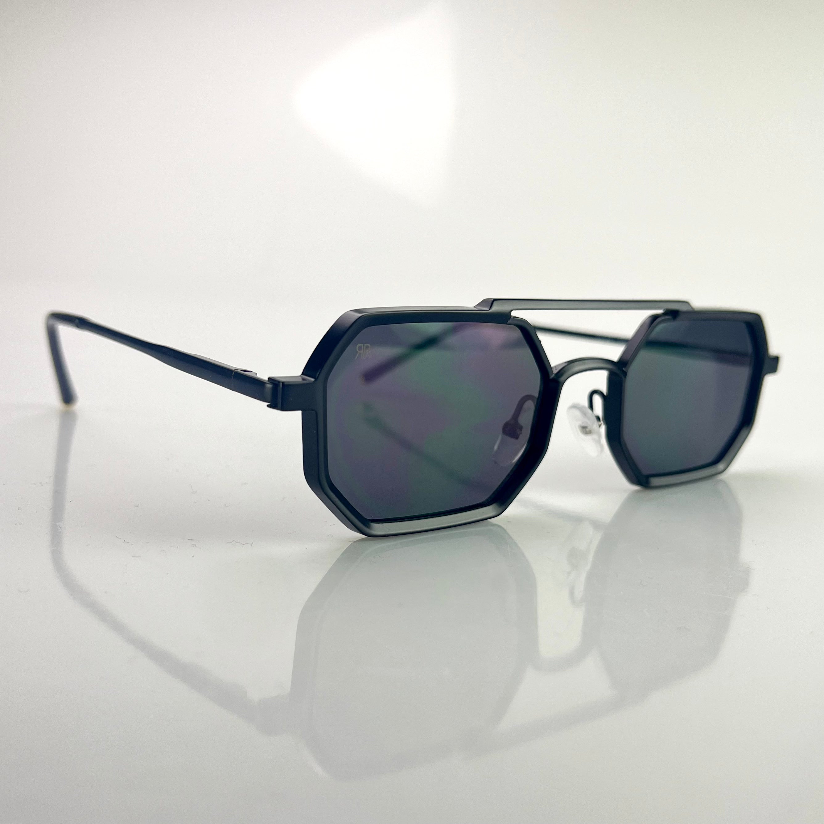 JAMES METALLIC TOTAL BLACK - Red Raven