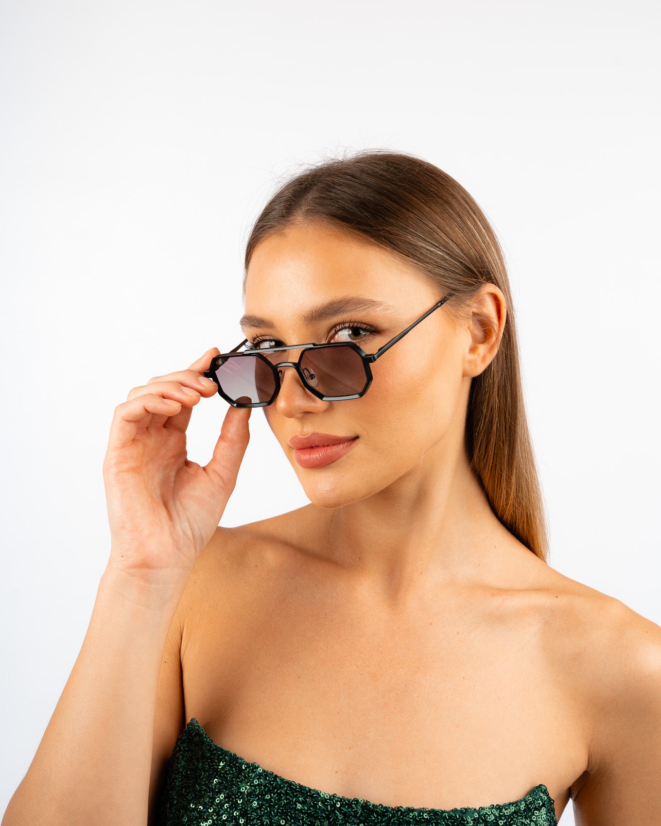 JAMES METALLIC DARK - Red Raven