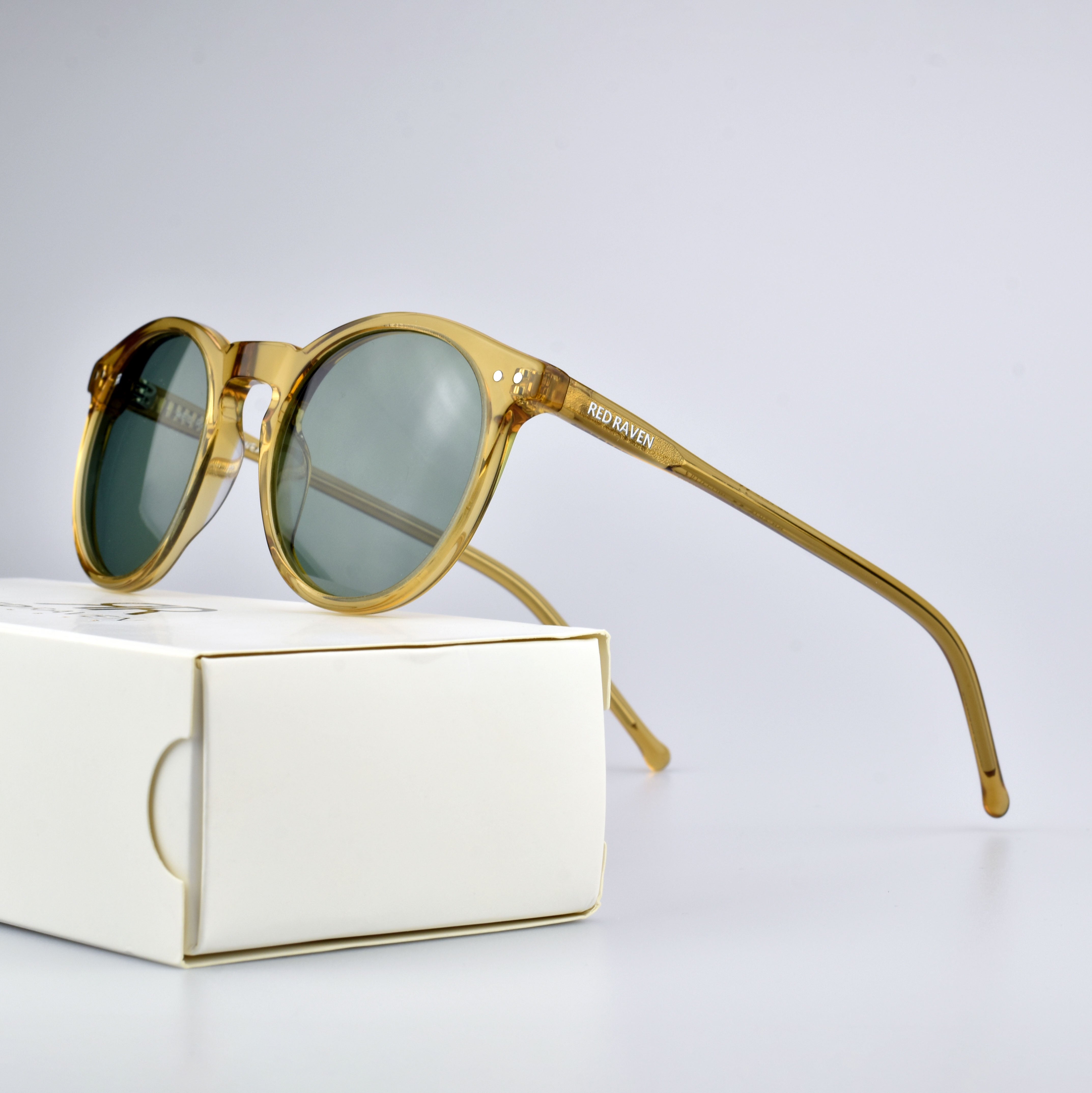 ATHENE CHAMPAGNE - Red Raven