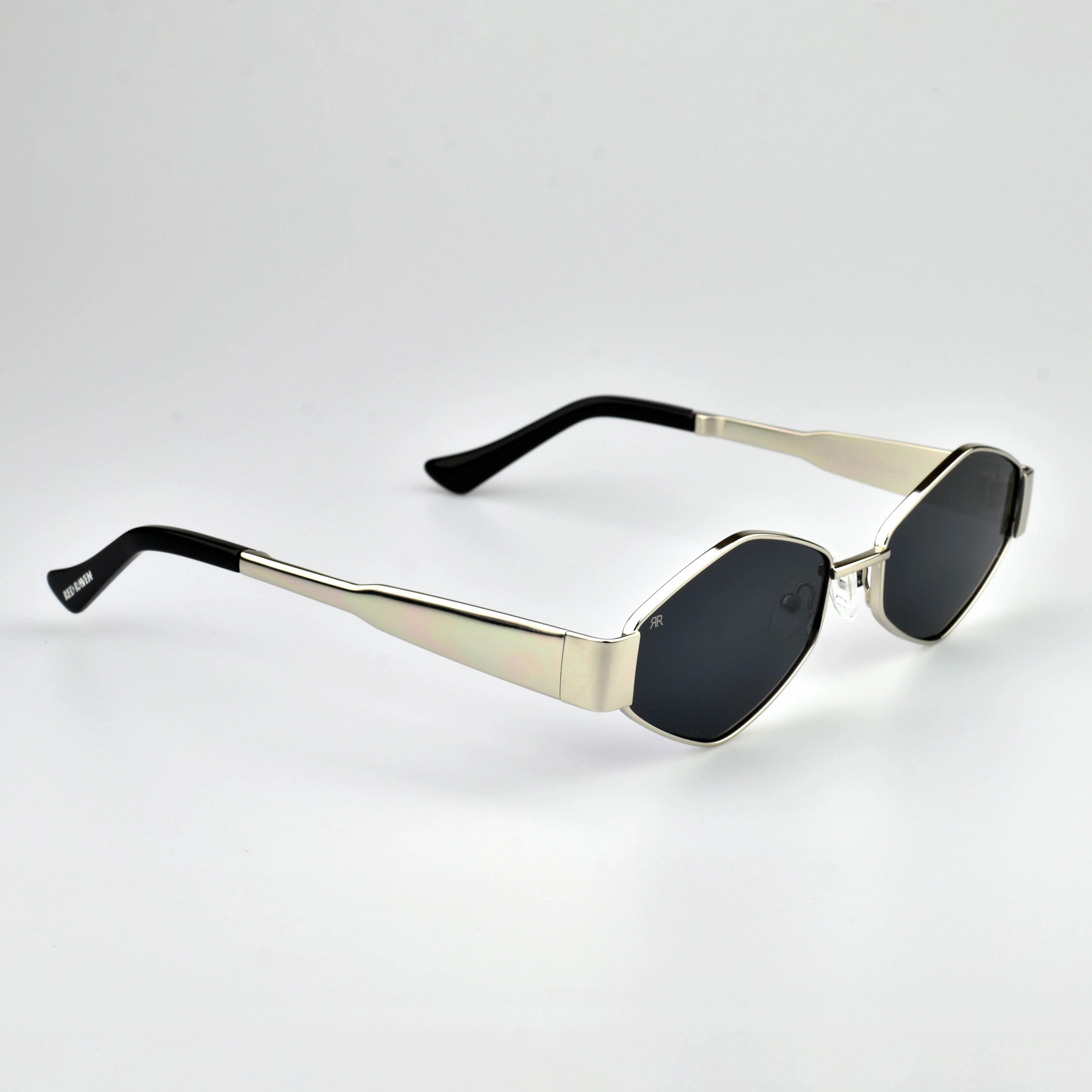 BLAIR SILVER - Red Raven