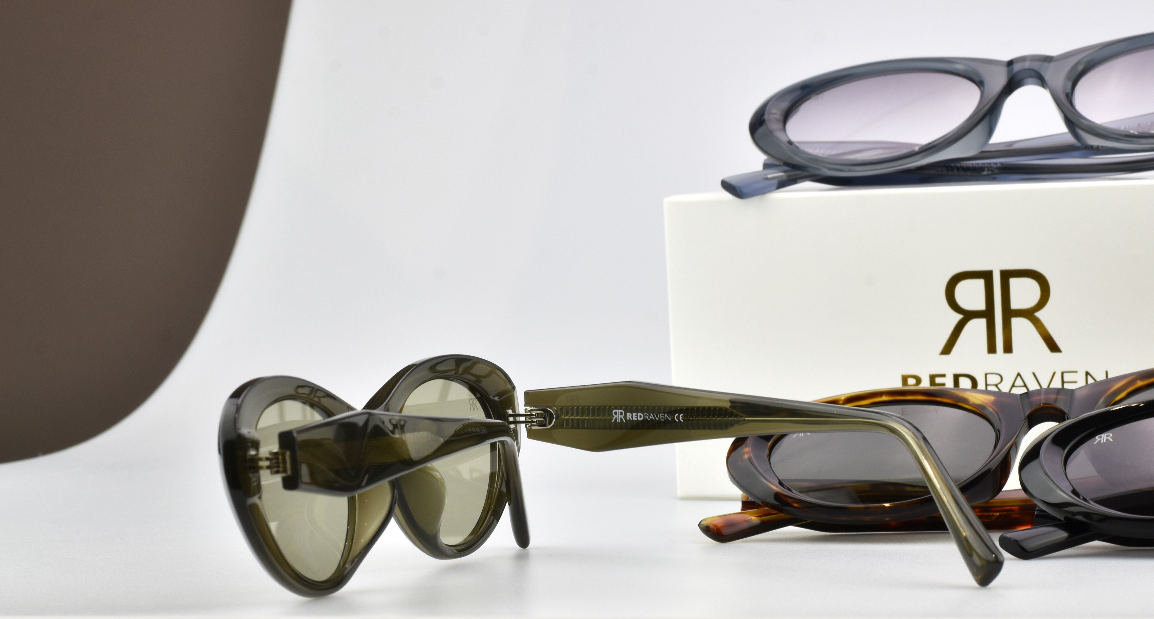 ECLIPSE BLACK