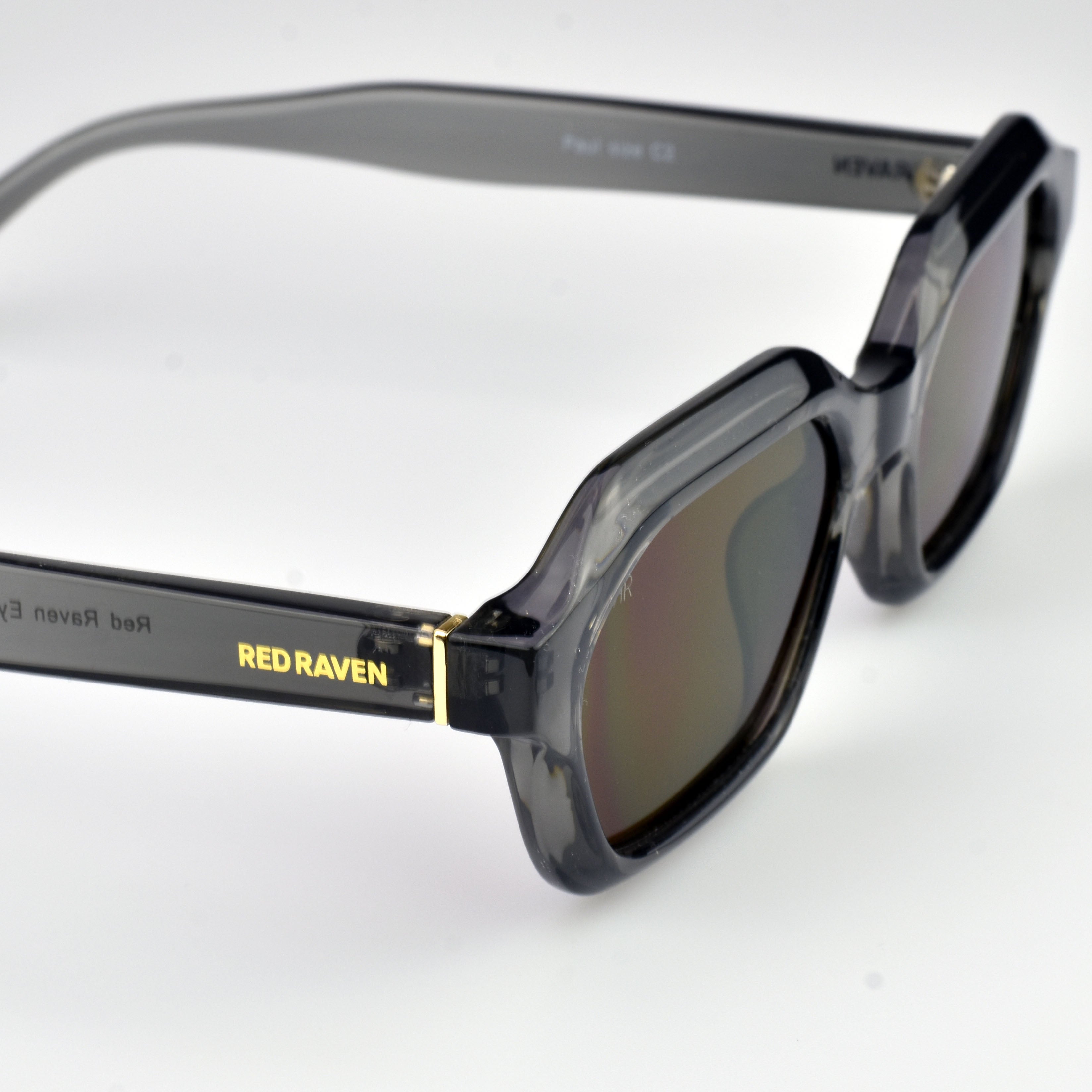 PAUL GREY SANDY - Red Raven