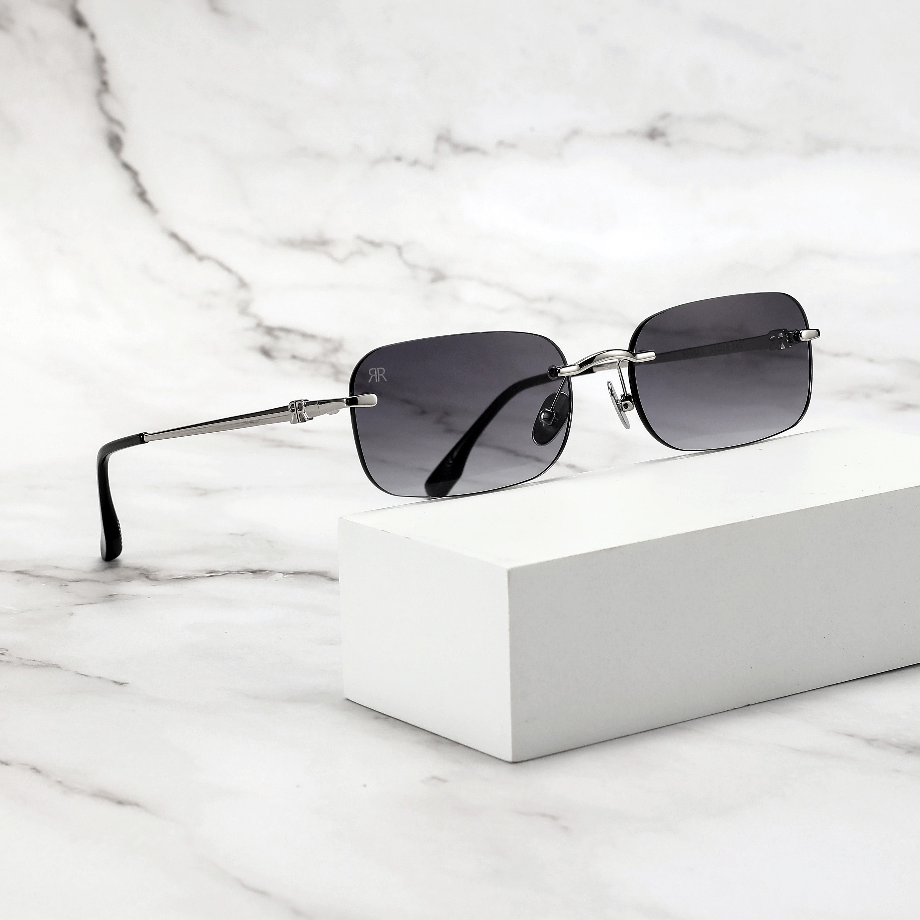 RAGNAR MIDNIGHT BLACK - Red Raven