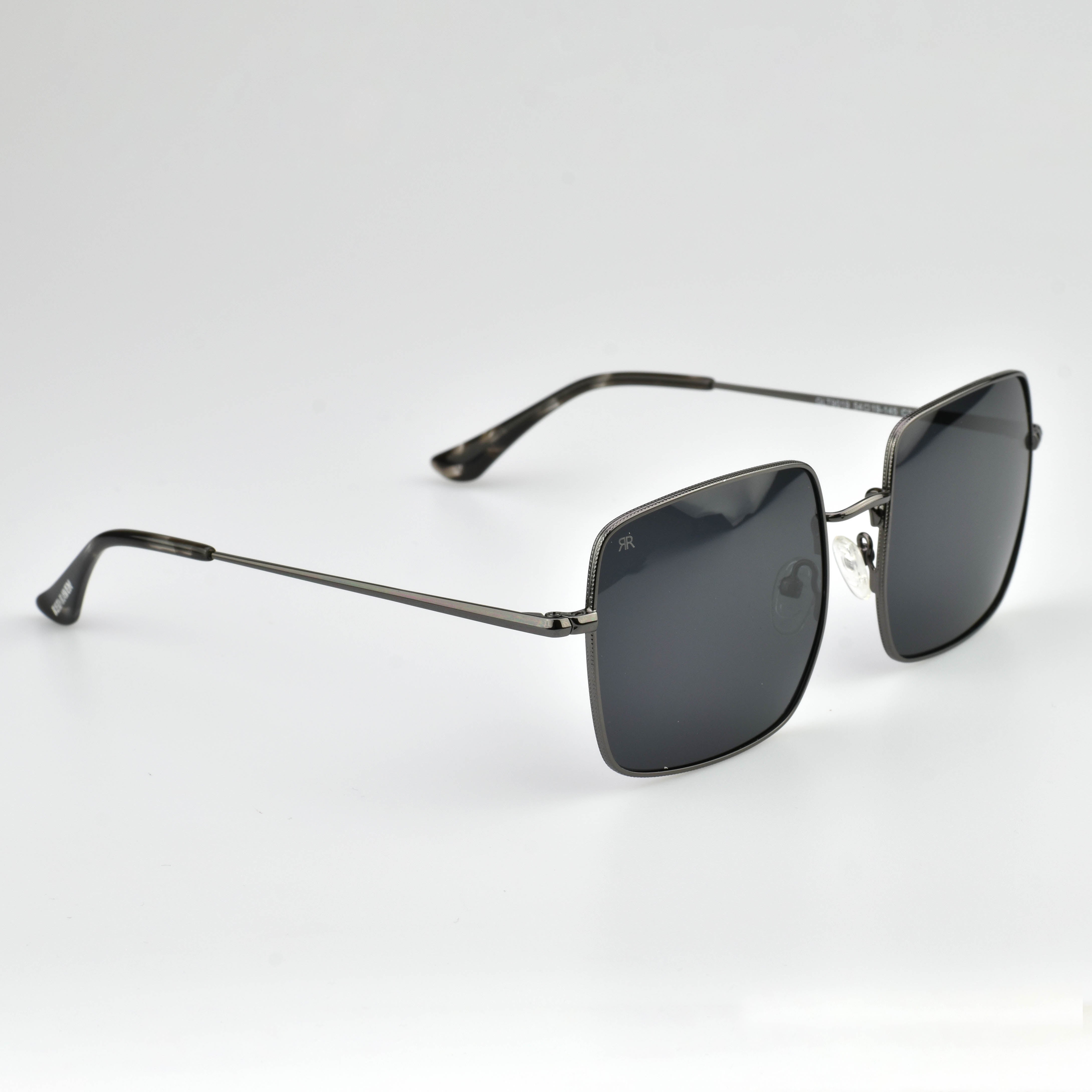 VENOMOUS BLACK - Red Raven