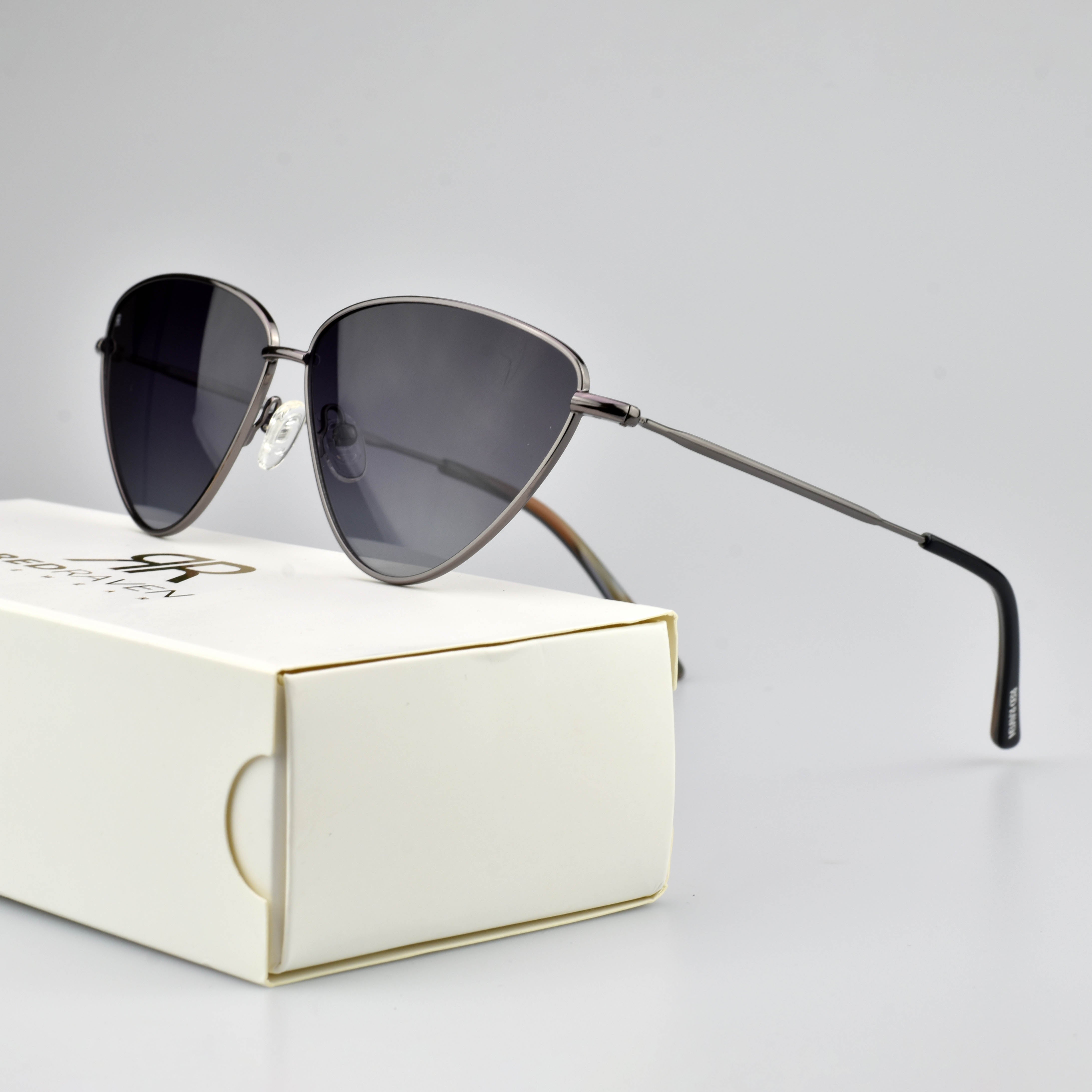 WANNABE PURPLE - Red Raven