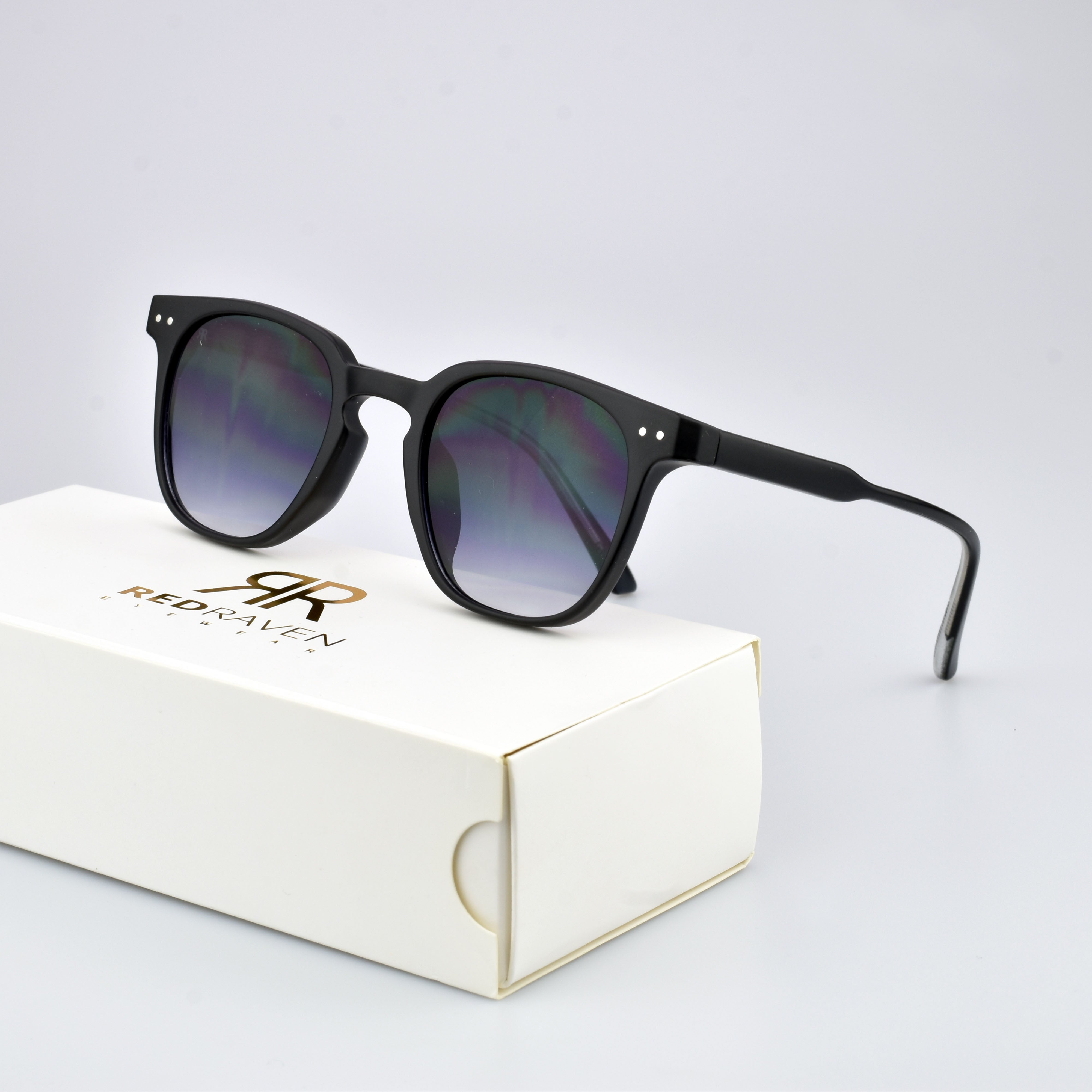 YALE MATTE BLACK - Red Raven