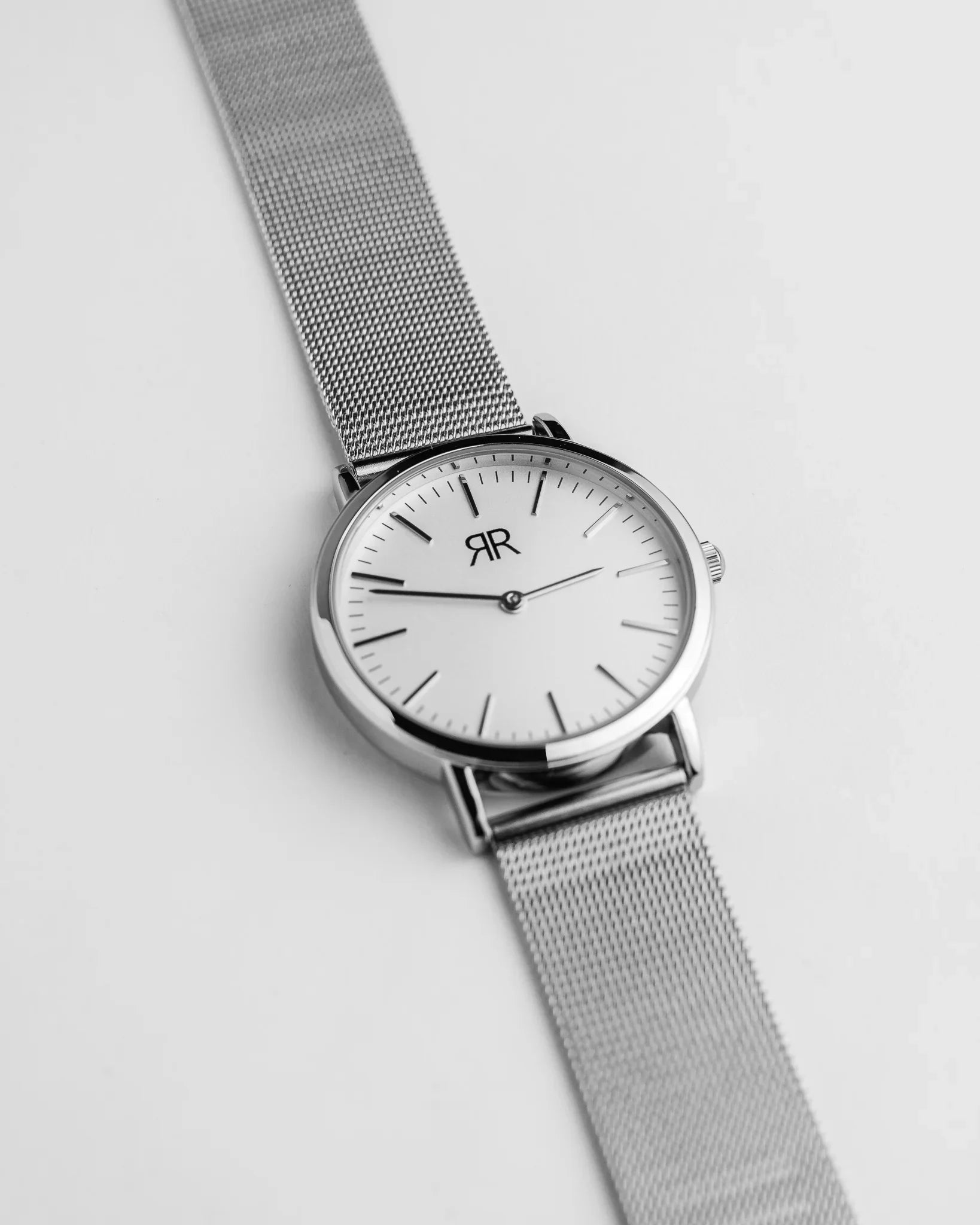 MINIMAL SILVER - Red Raven