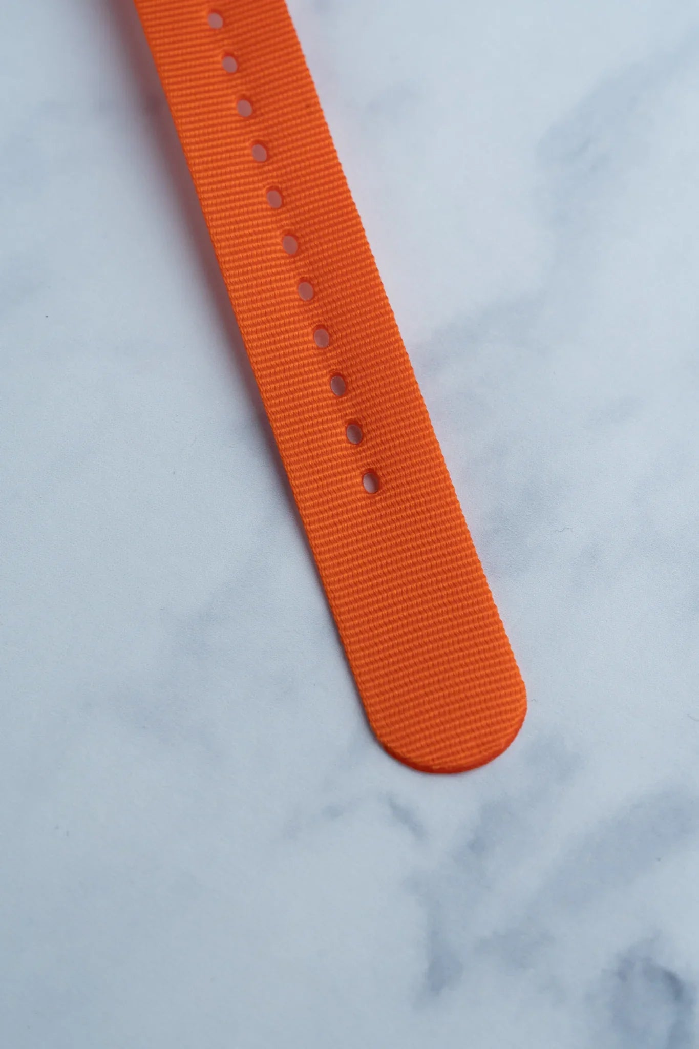 VOYAGER ORANGE - Red Raven