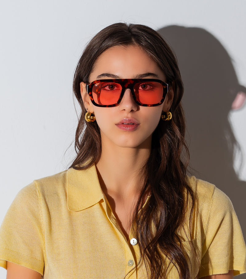 NAOMI TORTOISE PINK 
