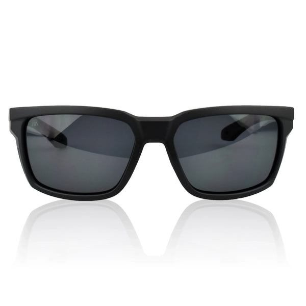 KELLY BLACK - Red Raven