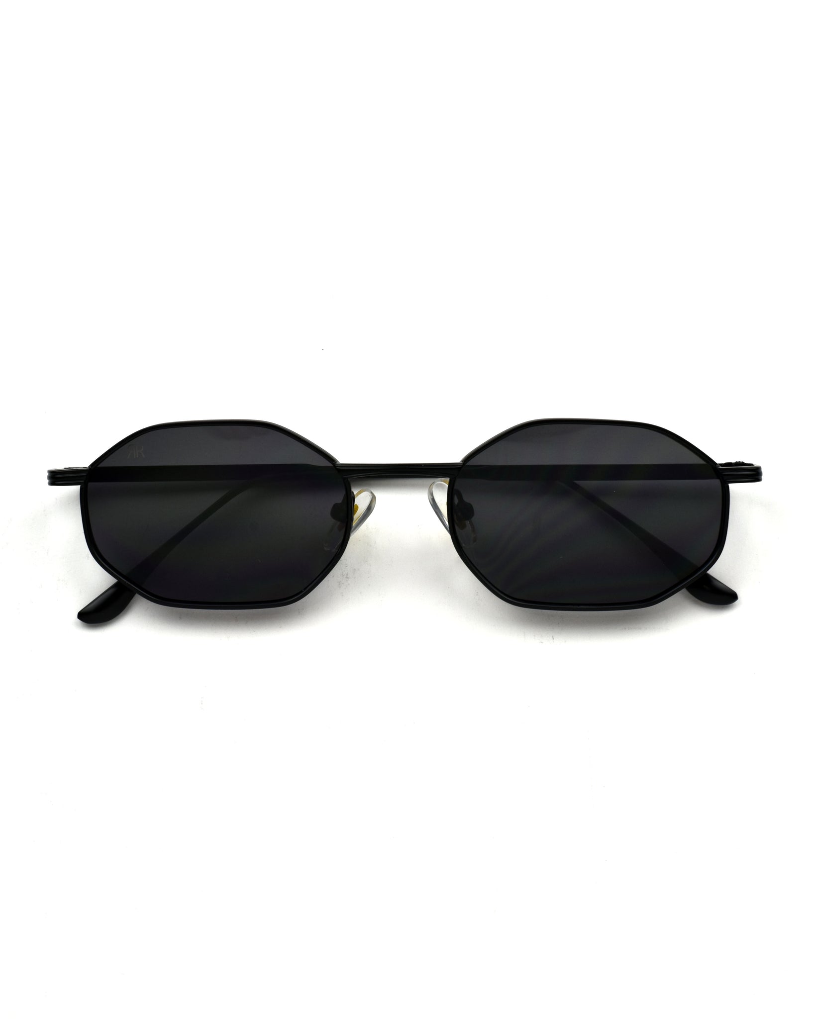 LORE TOTAL BLACK