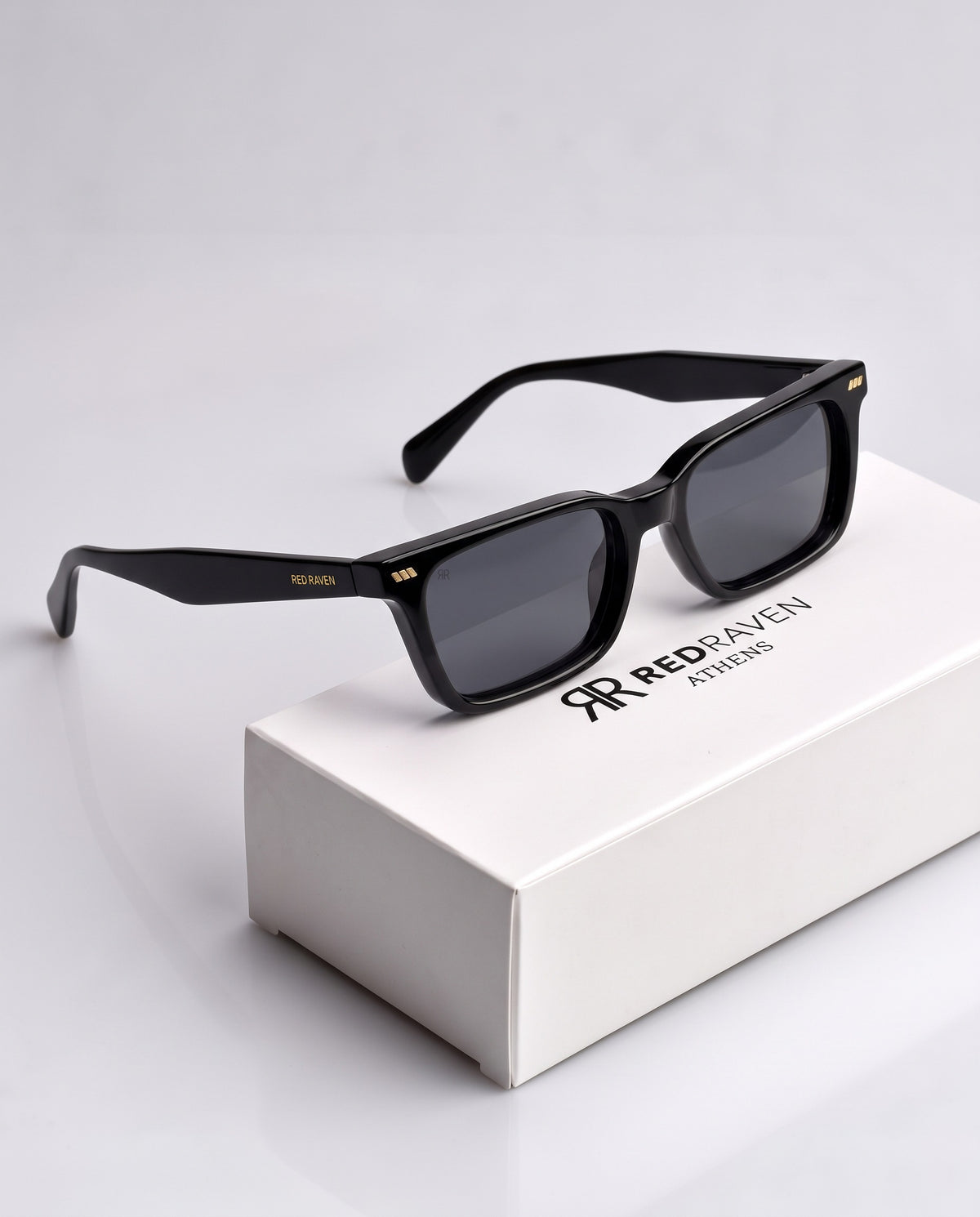 NOMAD BLACK