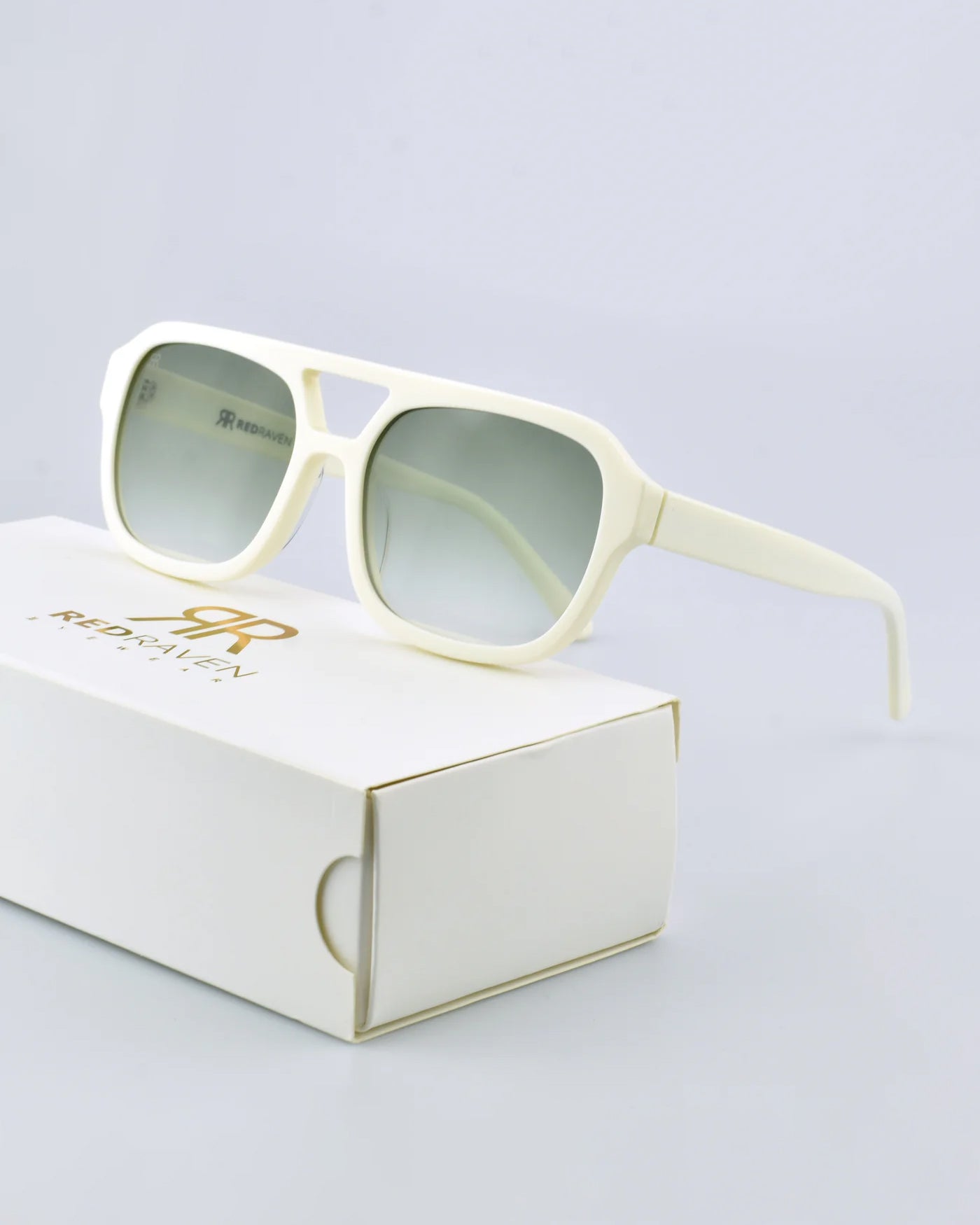 STELLAR WHITE EMERALD